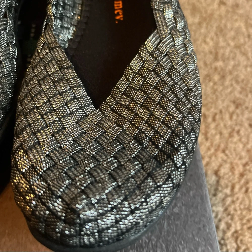 Bernie Mev Black silver shimmer catwalk Woven Flats new in box  memory foam